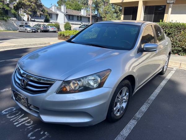 2012 HONDA ACCORD SE for sale by owner