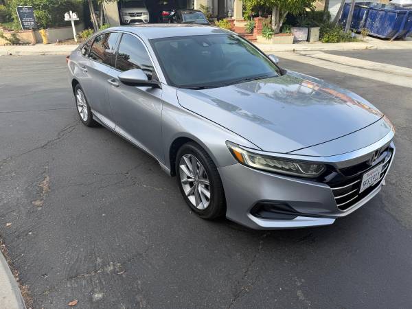2021 Honda Accord, clean title no accident for sale by owner