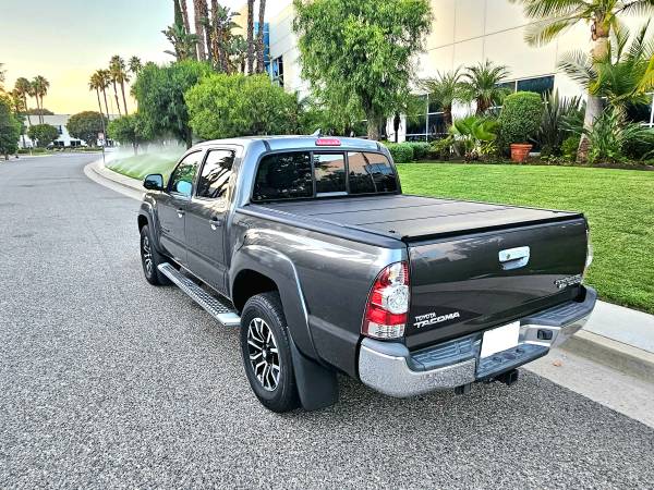 SUPER CLEAN .... ONLY 72,000 .... TOYOTA TACOMA PRERUNNER ... CREW CAB for sale by owner