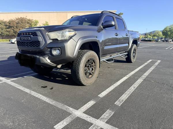 2019 Toyota Tacoma SR5 (Salvage) for sale by owner