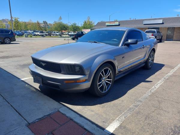 2006 Ford Mustang 4.0L(stick shift)-smogged- registered for sale by owner