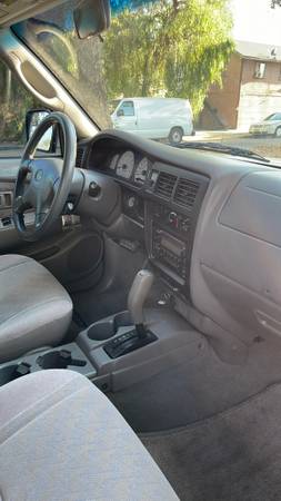 Toyota Tacoma TRD 2004 V6 for sale by owner