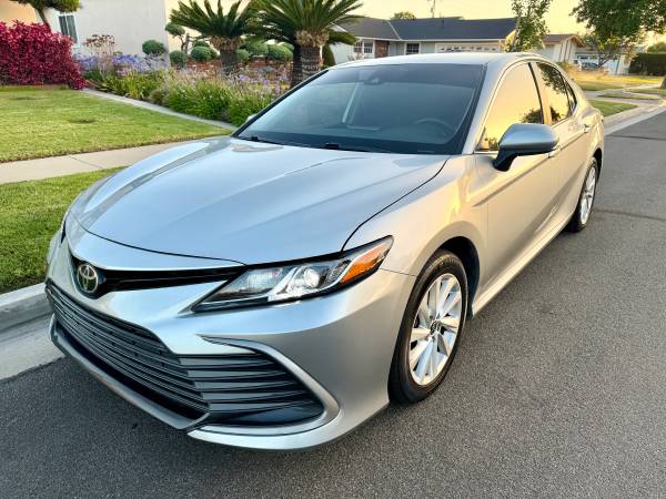 2022 TOYOTA CAMRY LE - CLEAN TITLE - EXCELLENT CONDITION for sale by owner