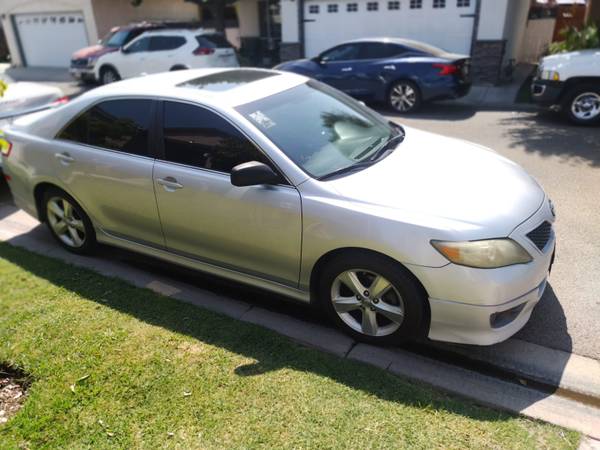 2011 Toyota Camry LE for sale by owner