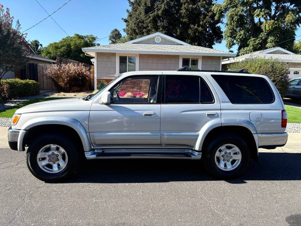 1997 Toyota 4Runner Limited-Edition 4X4 (Rear-Diff-Lock) Great-Cond for sale by owner