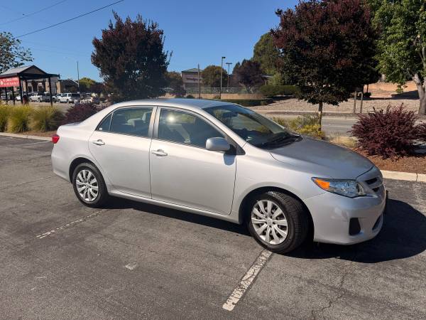 Well-maintained 2012 Toyota Corolla for sale by owner