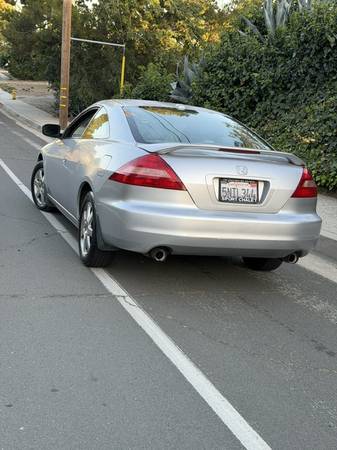 2005 HONDA  ACCORD for sale by owner