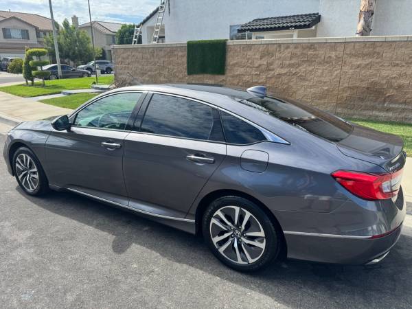 For Sale 2018 Honda Accord Hybrid Touring Model Sedan Gas Saver for sale by owner