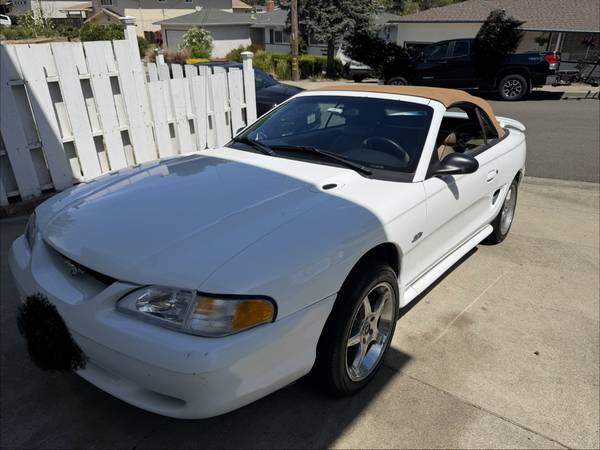 1998 Ford Mustang GT Convertible for sale by owner