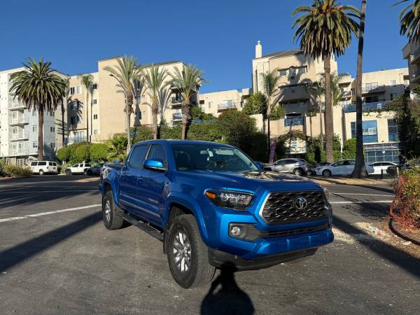 2017 TOYOTA TACOMA 4WD TRD OFF ROAD SPORT EXCELLENT CONDITIO SR5 4X4 - for sale by owner