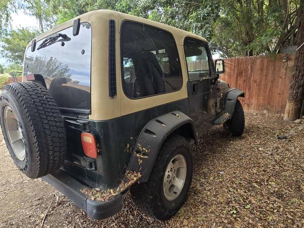2000 Jeep Wrangler sport hard top for sale by owner