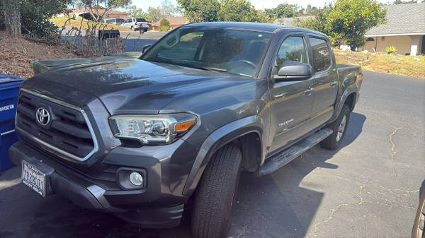 2016 Toyota Tacoma SR5 for sale by owner