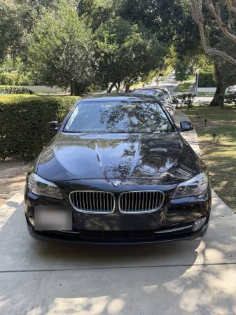 BMW 528i 2011 for sale by owner