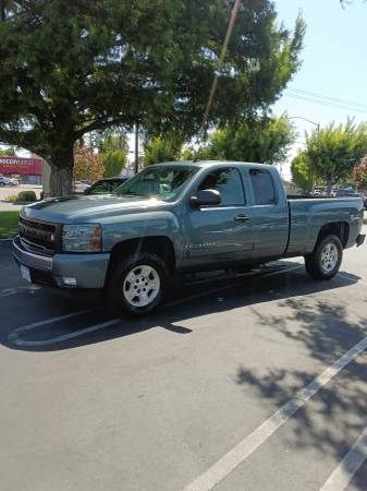 2007 Chevrolet Silverado extended cab 5.4 for sale by owner