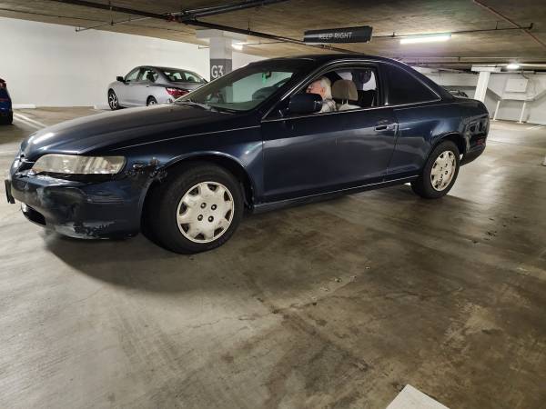 2000 Honda Accord Coupe 2-Door, LX, 4 cyl, Auto for sale by owner