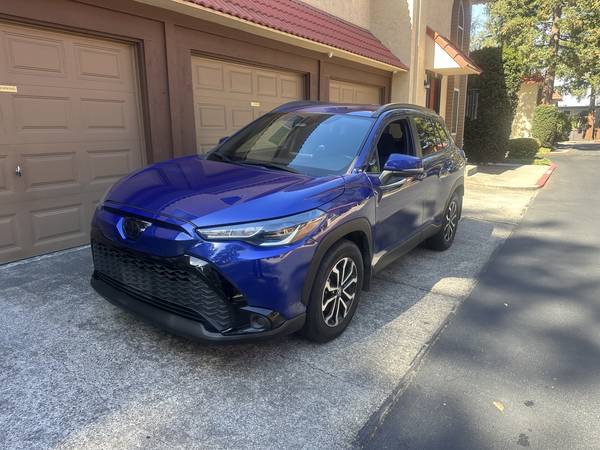 2023 Corolla Cross hybrid SE AWD for sale by owner