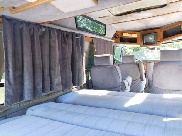 1989 Ford F150 Econoline 5.0 V8 Automatic Vista Classic "AS IS" for sale by owner