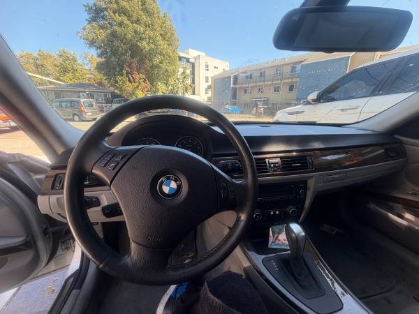 Serious inquiries ONLY selling a 2011 328i BMW for sale by owner