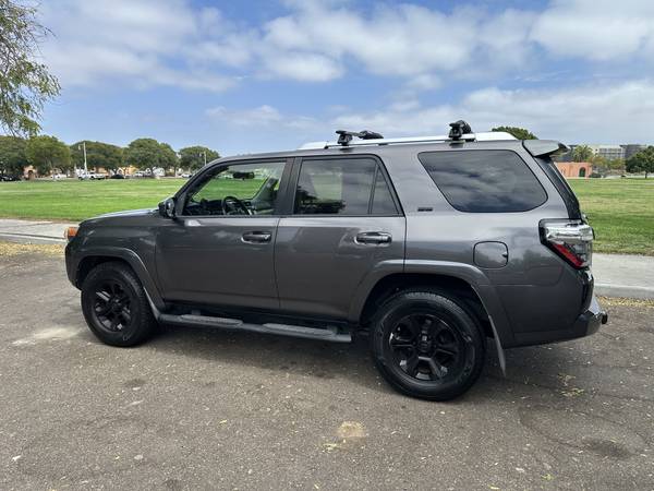 2015 Toyota 4Runner SR5 167,657 Miles 2WD 7 Passenger Clean Title for sale by owner