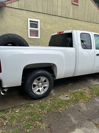 2013 Chevrolet Silverado 1500 LS for sale by owner