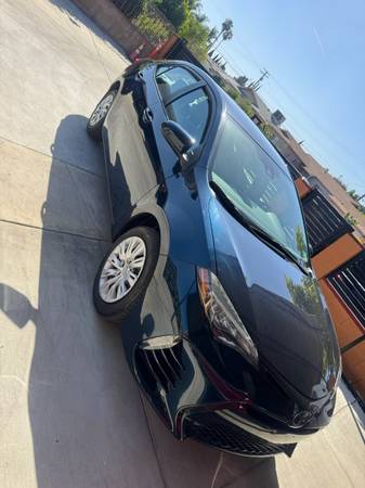 Toyota Corolla SE 2017 for sale by owner