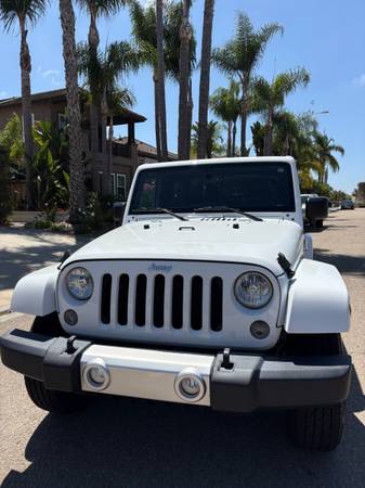 2015 Jeep Wrangler Sahara 2-Door 4WD — Only 28,713 Miles for sale by owner