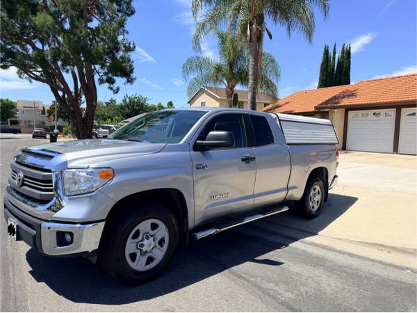 2015 Toyota Tundra 5.7 clean title for sale by owner
